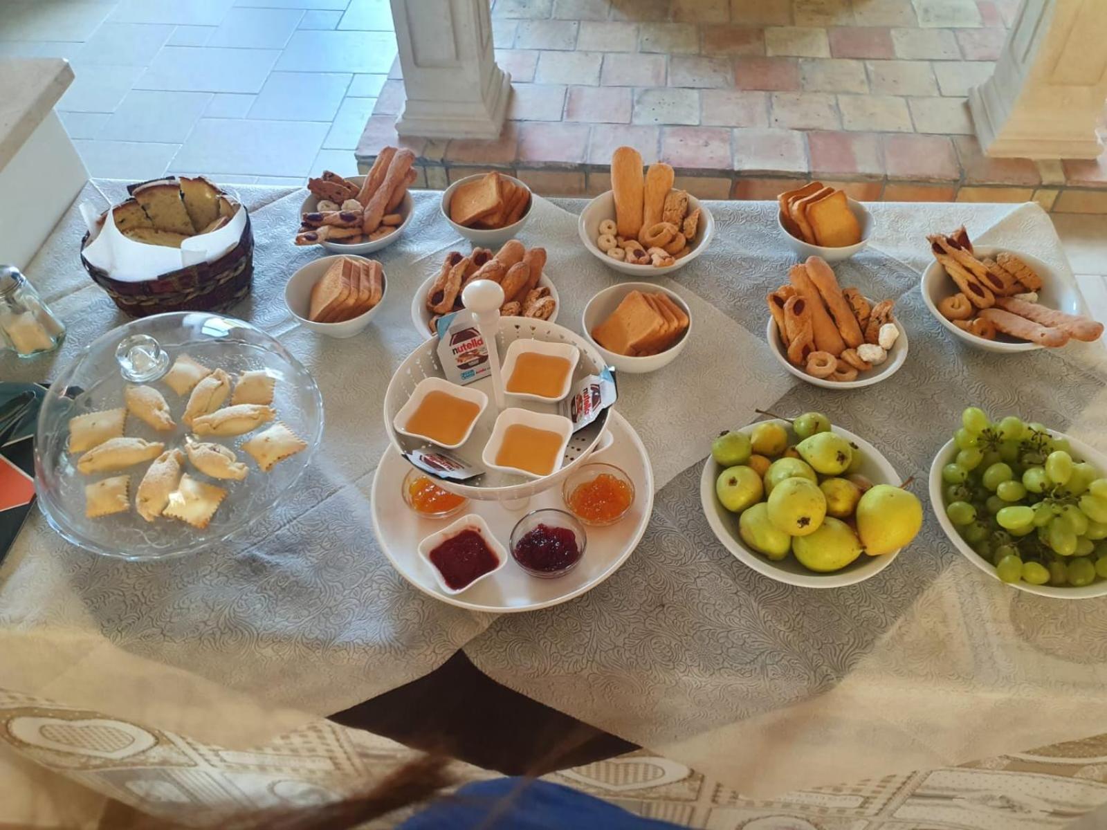 Masseria Strada Agriturismo Ginosa Eksteriør billede