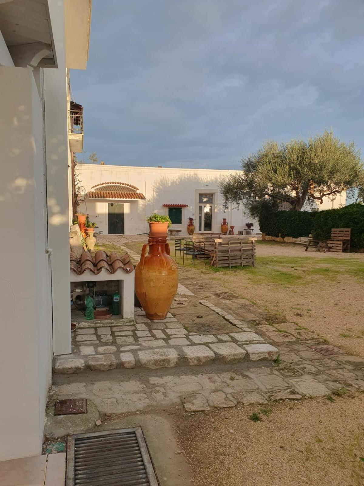Masseria Strada Agriturismo Ginosa Eksteriør billede